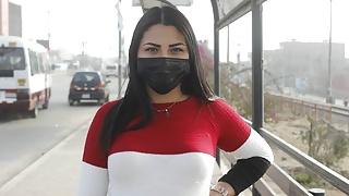 Venezuelan big ass Ginezflowrs lost in Lima try black cock